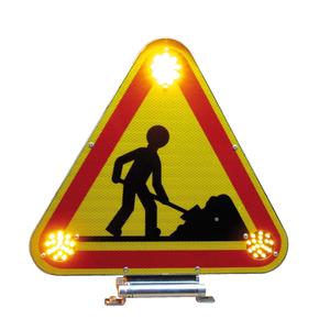 Triangle triflash LED 700mm classe B, rabattable 12-24V pour travaux BTP